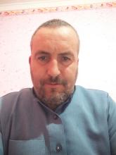 انا من سطيف‎، مطلق، 45 سنة هنا من أجل البحث عن شريك لتحقيق زواج عادي تعرف عليّ أكثر من خلال بروفايلي، فربّ صدفة خير من ألف ميعاد.