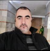 انا من محافظة الشمال، متزوج، 51 سنة هنا من أجل البحث عن شريك لتحقيق زواج متعدد تعرف عليّ أكثر من خلال بروفايلي، فربّ صدفة خير من ألف ميعاد.