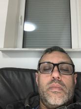 انا من nrw، أعزب، 45 سنة هنا من أجل البحث عن شريك لتحقيق علاقة تعارف تعرف عليّ أكثر من خلال بروفايلي، فربّ صدفة خير من ألف ميعاد.