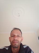 انا من الجزائر الوسطى، أعزب، 48 سنة هنا من أجل البحث عن شريك لتحقيق زواج عادي تعرف عليّ أكثر من خلال بروفايلي، فربّ صدفة خير من ألف ميعاد.