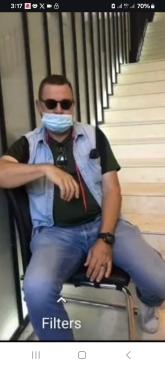 انا من لبنان، مطلق، 59 سنة هنا من أجل البحث عن شريك لتحقيق علاقة تعارف تعرف عليّ أكثر من خلال بروفايلي، فربّ صدفة خير من ألف ميعاد.