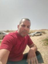 انا من الأردن، متزوج، 37 سنة هنا من أجل البحث عن شريك لتحقيق زواج مسيار تعرف عليّ أكثر من خلال بروفايلي، فربّ صدفة خير من ألف ميعاد.