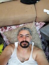 انا من الأردن، مطلق، 40 سنة هنا من أجل البحث عن شريك لتحقيق علاقة تعارف تعرف عليّ أكثر من خلال بروفايلي، فربّ صدفة خير من ألف ميعاد.