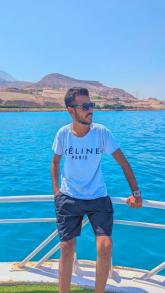 انا اسمي عمرو كمال عندي 27 سنة معايا بكالوريوس نظم معلومات شغال في شركة بشتغل في مجال التوريدات وعايش ف القاهرة الجيزة بدور علي بنت الحلال اهم حاجه تكون تعرف...