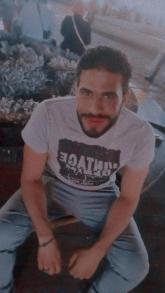 انا من الإسكندرية، متزوج، 34 سنة هنا من أجل البحث عن شريك لتحقيق علاقة تعارف تعرف عليّ أكثر من خلال بروفايلي، فربّ صدفة خير من ألف ميعاد.
