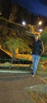 انا من طنجة، أعزب، 28 سنة هنا من أجل البحث عن شريك لتحقيق علاقة تعارف تعرف عليّ أكثر من خلال بروفايلي، فربّ صدفة خير من ألف ميعاد.