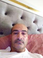 انا من عمّان، أرمل، 46 سنة هنا من أجل البحث عن شريك لتحقيق زواج عادي تعرف عليّ أكثر من خلال بروفايلي، فربّ صدفة خير من ألف ميعاد.