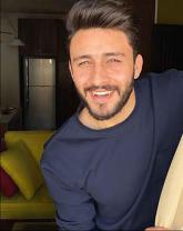 انا من مدينة العاشر من رمضان، أعزب، 27 سنة هنا من أجل البحث عن شريك لتحقيق علاقة تعارف تعرف عليّ أكثر من خلال بروفايلي، فربّ صدفة خير من ألف ميعاد.