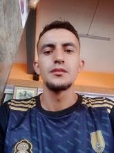 انا مطلق، 26 سنة هنا من أجل البحث عن شريك لتحقيق زواج عادي تعرف عليّ أكثر من خلال بروفايلي، فربّ صدفة خير من ألف ميعاد.
