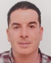 انا انسان هادى و متواضع. ابلغ من العمر 46 سنة. مطلق،لدي طفل. مهنتي استاذ.اود اعادة بناء حياتي من جديد مع امراة متفهمة لوضعي.سنها ما بين 30-42 سنة. انسانة صالحة،رومانسية،تخشى الله...
