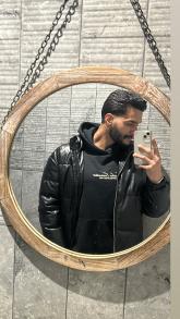 انا من الرياض، أعزب، 31 سنة هنا من أجل البحث عن شريك لتحقيق علاقة تعارف تعرف عليّ أكثر من خلال بروفايلي، فربّ صدفة خير من ألف ميعاد.