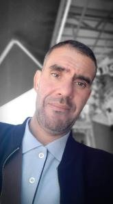 عباس، [46 سنة] أعزب ،من سيدي بلعباس. تاجر و ميسور الحال و الحمد لله. معاق حركيا منذ 23 سنة جراء حادث. بحث بإذن الله عن شريكة حياة من 25 الى...