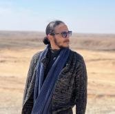 مبحبش اتكلم عن نفسي كتير انا احب اللى يحبنى و اديله وقتى كله و انا وقتى طويل و مبحبش افكر في الناس اللى تفكيرها ضيق بحب الناس اللى تفكيرها واسع...