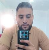انا من محافظة الجنوب، أعزب، 28 سنة هنا من أجل البحث عن شريك لتحقيق علاقة تعارف تعرف عليّ أكثر من خلال بروفايلي، فربّ صدفة خير من ألف ميعاد.