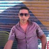 انا من محافظة الإسكندرية، مطلق، 40 سنة هنا من أجل البحث عن شريك لتحقيق علاقة تعارف تعرف عليّ أكثر من خلال بروفايلي، فربّ صدفة خير من ألف ميعاد.