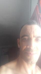 انا من مرسية، أعزب، 39 سنة هنا من أجل البحث عن شريك لتحقيق علاقة تعارف تعرف عليّ أكثر من خلال بروفايلي، فربّ صدفة خير من ألف ميعاد.