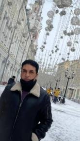 انا من الإسكندرية، مطلق، 40 سنة هنا من أجل البحث عن شريك لتحقيق زواج عادي تعرف عليّ أكثر من خلال بروفايلي، فربّ صدفة خير من ألف ميعاد.
