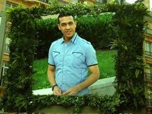 انا من Paris ، أعزب، 48 سنة هنا من أجل البحث عن شريك لتحقيق زواج عادي تعرف عليّ أكثر من خلال بروفايلي، فربّ صدفة خير من ألف ميعاد.