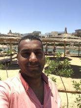 انا من الإسكندرية، أعزب، 31 سنة هنا من أجل البحث عن شريك لتحقيق زواج عادي تعرف عليّ أكثر من خلال بروفايلي، فربّ صدفة خير من ألف ميعاد.