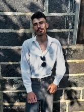 انا من حمص، أعزب، 22 سنة هنا من أجل البحث عن شريك لتحقيق زواج عادي تعرف عليّ أكثر من خلال بروفايلي، فربّ صدفة خير من ألف ميعاد.