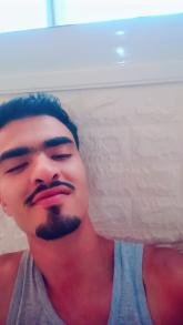 انا من الرباط، أعزب، 26 سنة هنا من أجل البحث عن شريك لتحقيق زواج عادي تعرف عليّ أكثر من خلال بروفايلي، فربّ صدفة خير من ألف ميعاد.