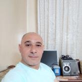 انا من حماة، متزوج، 45 سنة هنا من أجل البحث عن شريك لتحقيق زواج متعدد تعرف عليّ أكثر من خلال بروفايلي، فربّ صدفة خير من ألف ميعاد.