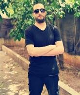 انا أعزب، 34 سنة هنا من أجل البحث عن شريك لتحقيق زواج عادي تعرف عليّ أكثر من خلال بروفايلي، فربّ صدفة خير من ألف ميعاد.