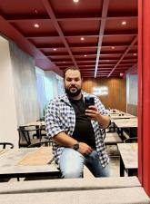 انا من أريانة، أعزب، 33 سنة هنا من أجل البحث عن شريك لتحقيق علاقة تعارف تعرف عليّ أكثر من خلال بروفايلي، فربّ صدفة خير من ألف ميعاد.