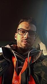 انا من هولندا، أعزب، 28 سنة هنا من أجل البحث عن شريك لتحقيق علاقة تعارف تعرف عليّ أكثر من خلال بروفايلي، فربّ صدفة خير من ألف ميعاد.