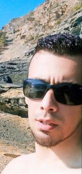 انا من تلمسان، أعزب، 30 سنة هنا من أجل البحث عن شريك لتحقيق زواج عادي تعرف عليّ أكثر من خلال بروفايلي، فربّ صدفة خير من ألف ميعاد.