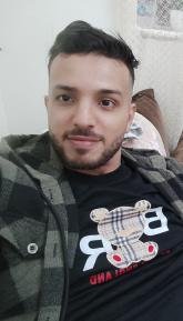 انا من الدار البيضاء، أعزب، 32 سنة هنا من أجل البحث عن شريك لتحقيق زواج عادي تعرف عليّ أكثر من خلال بروفايلي، فربّ صدفة خير من ألف ميعاد.