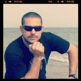 انا من السلي، مطلق، 47 سنة هنا من أجل البحث عن شريك لتحقيق علاقة تعارف تعرف عليّ أكثر من خلال بروفايلي، فربّ صدفة خير من ألف ميعاد.