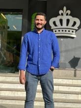 انا من القاهرة، متزوج، 26 سنة هنا من أجل البحث عن شريك لتحقيق علاقة تعارف تعرف عليّ أكثر من خلال بروفايلي، فربّ صدفة خير من ألف ميعاد.