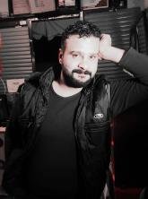 انا من سوريا، مطلق، 37 سنة هنا من أجل البحث عن شريك لتحقيق علاقة تعارف تعرف عليّ أكثر من خلال بروفايلي، فربّ صدفة خير من ألف ميعاد.