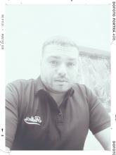 انا من محافظة الدقهلية، مطلق، 33 سنة هنا من أجل البحث عن شريك لتحقيق زواج عادي تعرف عليّ أكثر من خلال بروفايلي، فربّ صدفة خير من ألف ميعاد.