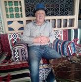 انا من القصرين، أعزب، 62 سنة هنا من أجل البحث عن شريك لتحقيق زواج عادي تعرف عليّ أكثر من خلال بروفايلي، فربّ صدفة خير من ألف ميعاد.