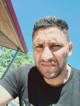 انا من تونس، مطلق، 38 سنة هنا من أجل البحث عن شريك لتحقيق علاقة تعارف تعرف عليّ أكثر من خلال بروفايلي، فربّ صدفة خير من ألف ميعاد.