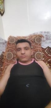 انا من اليمن، أعزب، 27 سنة هنا من أجل البحث عن شريك لتحقيق زواج عادي تعرف عليّ أكثر من خلال بروفايلي، فربّ صدفة خير من ألف ميعاد.
