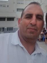 انا من مدريد، مطلق، 49 سنة هنا من أجل البحث عن شريك لتحقيق علاقة تعارف تعرف عليّ أكثر من خلال بروفايلي، فربّ صدفة خير من ألف ميعاد.