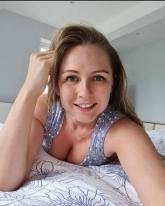 انا من إمبابة، عزباء، 27 سنة هنا من أجل البحث عن شريك لتحقيق زواج عادي تعرف عليّ أكثر من خلال بروفايلي، فربّ صدفة خير من ألف ميعاد.