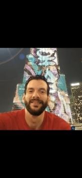 انا من 154، أعزب، 39 سنة هنا من أجل البحث عن شريك لتحقيق زواج عادي تعرف عليّ أكثر من خلال بروفايلي، فربّ صدفة خير من ألف ميعاد.