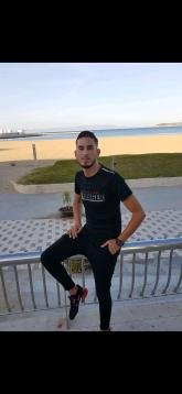 انا أعزب، 27 سنة هنا من أجل البحث عن شريك لتحقيق زواج عادي تعرف عليّ أكثر من خلال بروفايلي، فربّ صدفة خير من ألف ميعاد.