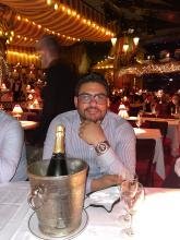 انا من Toronto، متزوج، 42 سنة هنا من أجل البحث عن شريك لتحقيق زواج متعدد تعرف عليّ أكثر من خلال بروفايلي، فربّ صدفة خير من ألف ميعاد.