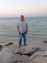 انا من المنستير، متزوج، 56 سنة هنا من أجل البحث عن شريك لتحقيق علاقة تعارف تعرف عليّ أكثر من خلال بروفايلي، فربّ صدفة خير من ألف ميعاد.