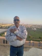 انا من مدينة القاهرة الجديدة، متزوج، 52 سنة هنا من أجل البحث عن شريك لتحقيق زواج عادي تعرف عليّ أكثر من خلال بروفايلي، فربّ صدفة خير من ألف ميعاد.