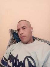 انا من مكناس، أرمل، 37 سنة هنا من أجل البحث عن شريك لتحقيق علاقة تعارف تعرف عليّ أكثر من خلال بروفايلي، فربّ صدفة خير من ألف ميعاد.