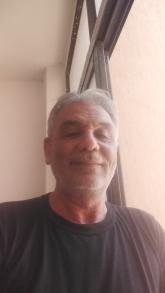 انا من مُحافظة طرطوس، أرمل، 56 سنة هنا من أجل البحث عن شريك لتحقيق زواج عادي تعرف عليّ أكثر من خلال بروفايلي، فربّ صدفة خير من ألف ميعاد.