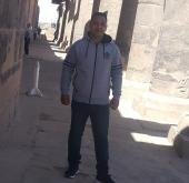 انا من الغردقة، متزوج، 35 سنة هنا من أجل البحث عن شريك لتحقيق علاقة تعارف تعرف عليّ أكثر من خلال بروفايلي، فربّ صدفة خير من ألف ميعاد.