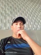 انا من مكناس، أعزب، 41 سنة هنا من أجل البحث عن شريك لتحقيق علاقة تعارف تعرف عليّ أكثر من خلال بروفايلي، فربّ صدفة خير من ألف ميعاد.