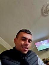 انا من مدية، أعزب، 32 سنة هنا من أجل البحث عن شريك لتحقيق زواج عادي تعرف عليّ أكثر من خلال بروفايلي، فربّ صدفة خير من ألف ميعاد.